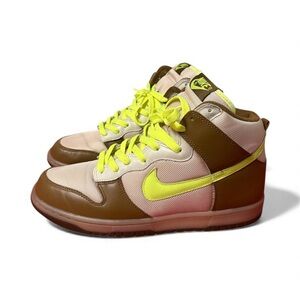 2007 Nike Dunk High Shrek light Used Great Condition  Size 11M Umber Volt